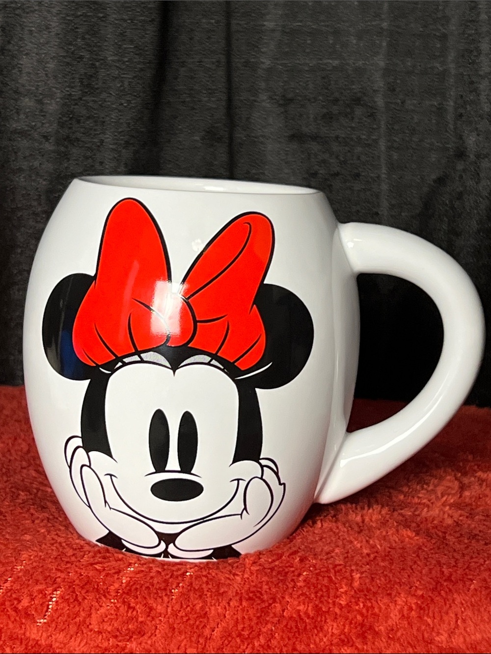 Bioworld White Minnie Mouse Mug with Red Bow Artwork